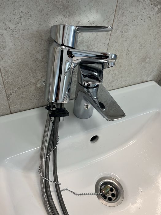 Baterie grohe cu dus