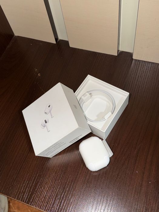 Оригинал Новый Airpod Pro 2 
Yangi Airpod Pro 2 Tub-C