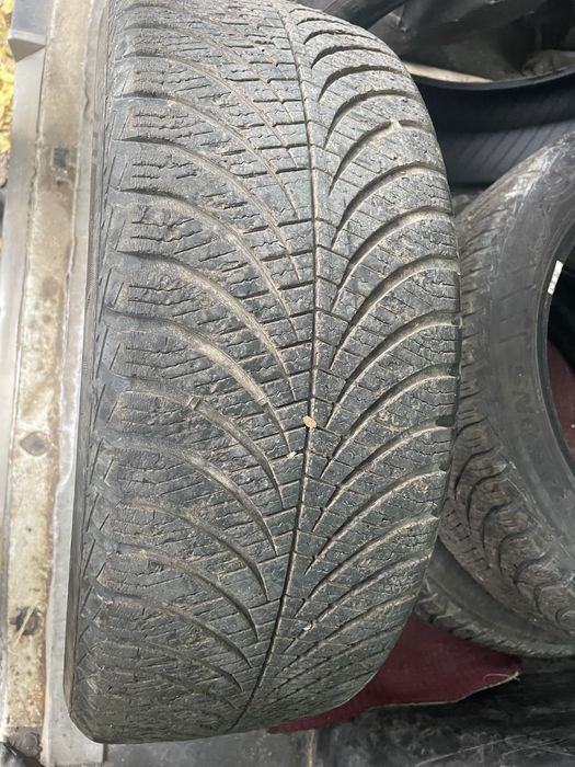 Всесезонни гуми Michelin 235/55/r18 и Goodyear 215/55/r18