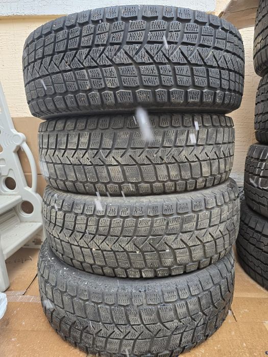 Продам зимние шыны бу 245/65/17