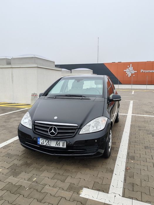 Vând Mercedes-Benz A160 2010