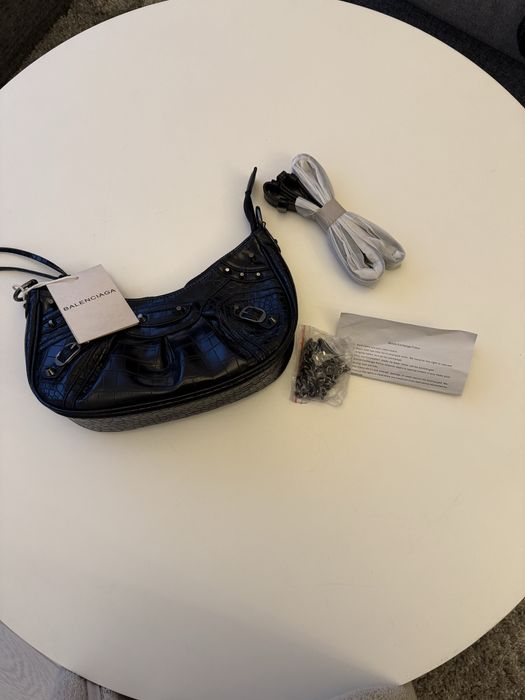 Чанта Balenciaga , чисто нова с 2 дръжки