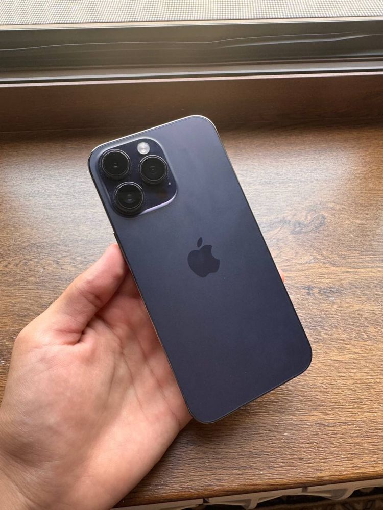 iPhone 14 pro max purple