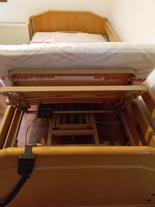 Pat medical electric cu telecomanda antiescarie