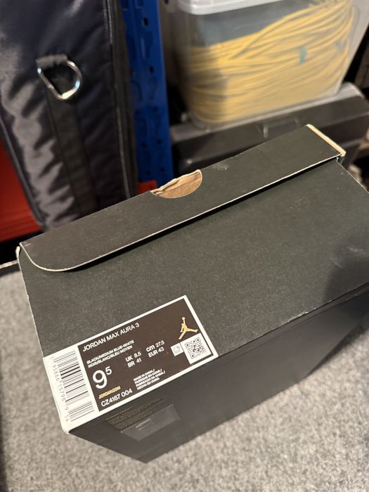 NIKE Jordan Max Aura 3