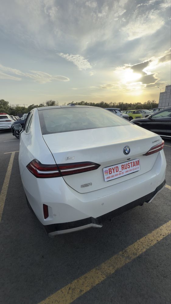 Продам bmw i5 35l в асартименте 3 цвета