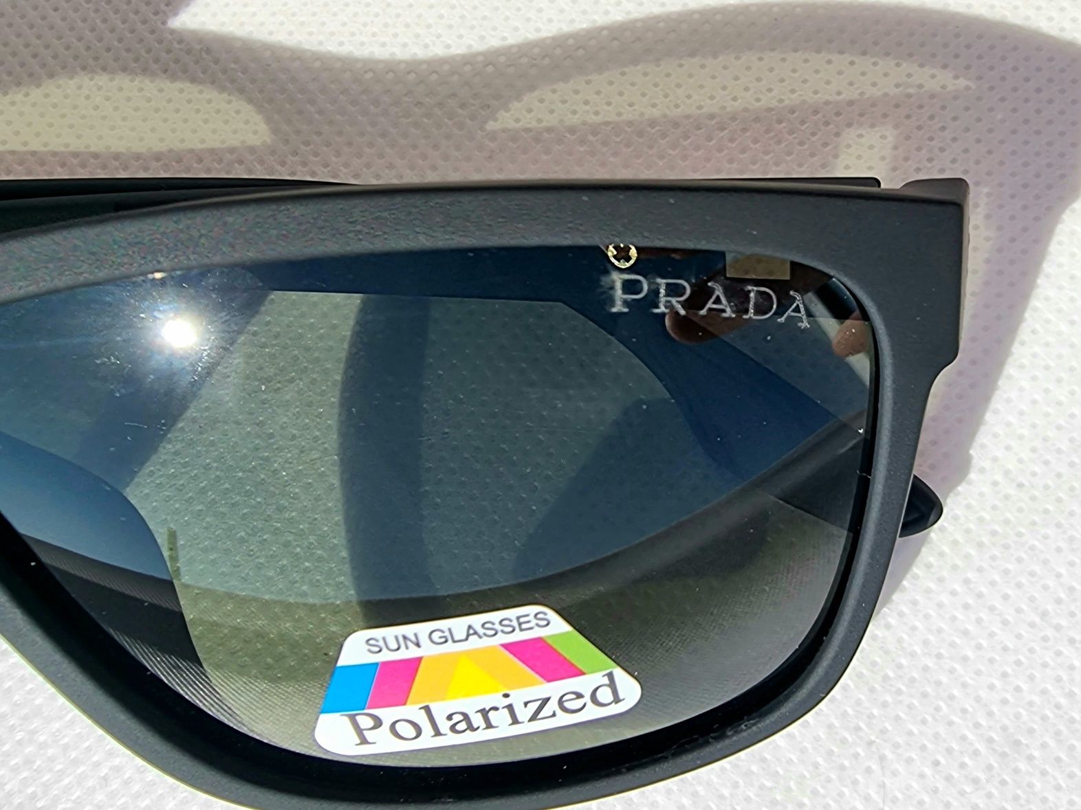 Ochelari de soare Prada