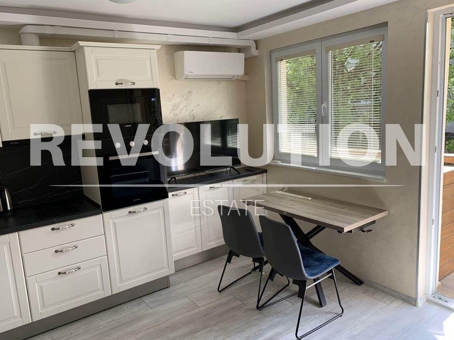 Дава се под наем Едностаен апартамент в Варна, Генералите - 30 кв.м за 420 € - Снимка #1