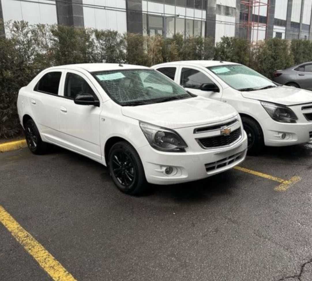 Chevrolet Cobalt Midnight 2025