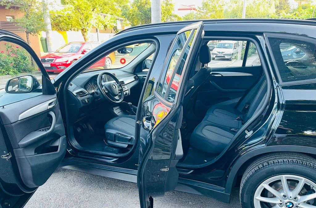 Bmw x1 motorina 105.000 km 2017 funcționez perfect 10.700 euro