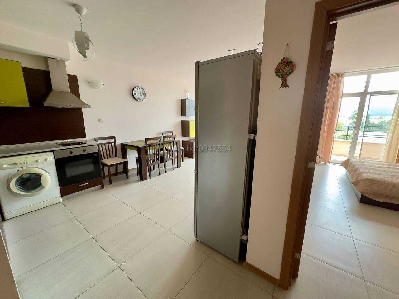 Продава се Двустаен апартамент в к.к. Слънчев бряг - 66000 кв.м за 1 €/кв.м - Снимка #3