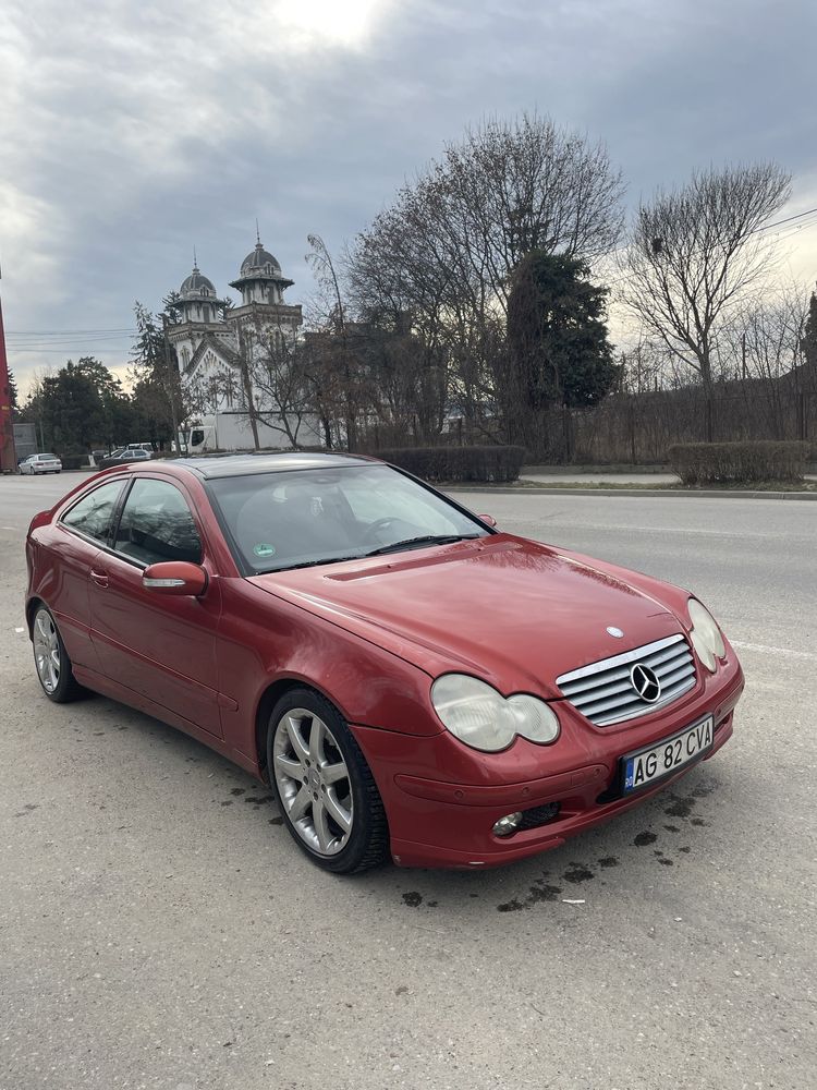 Vând/Schimb Mercedes Benz C200 W203