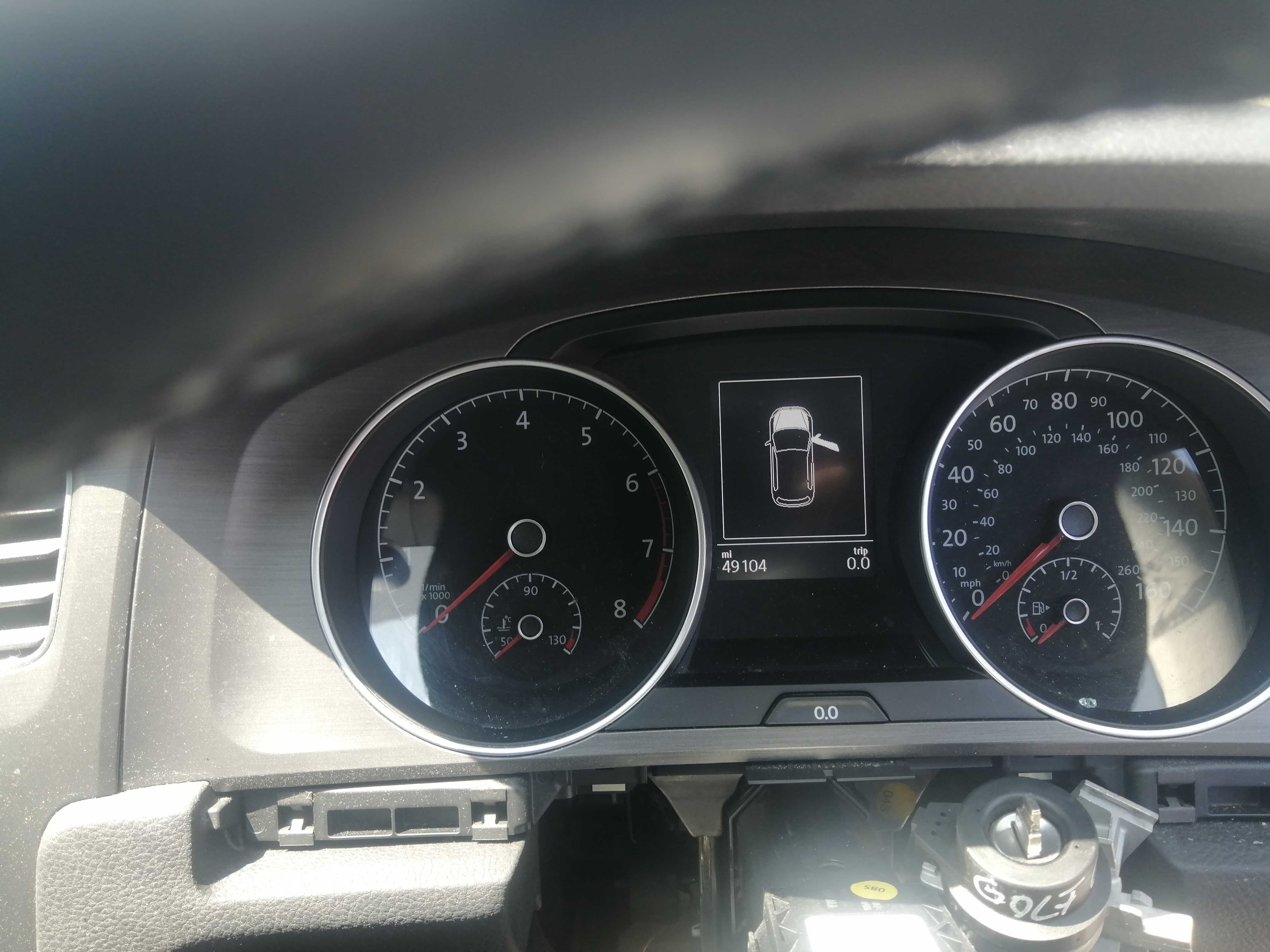Dezmembram Golf 7  motor 1.4l benzina