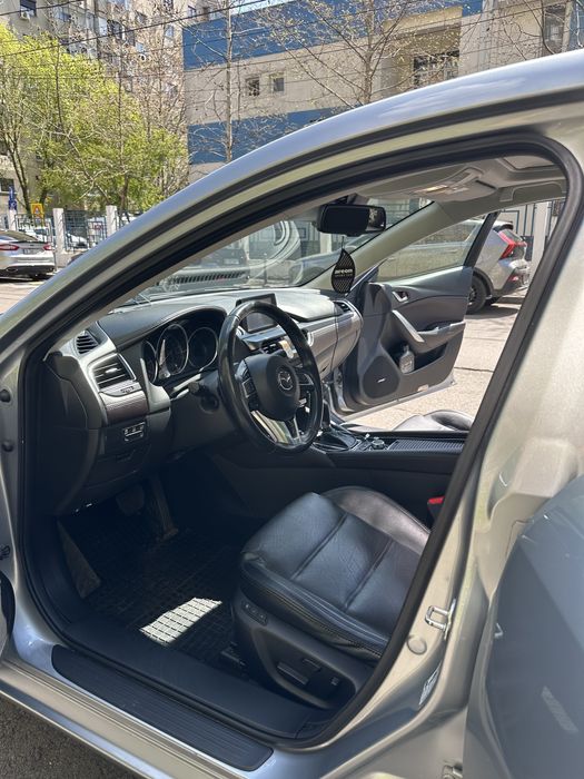 Mazda 6 CD175 AT Revolution Top