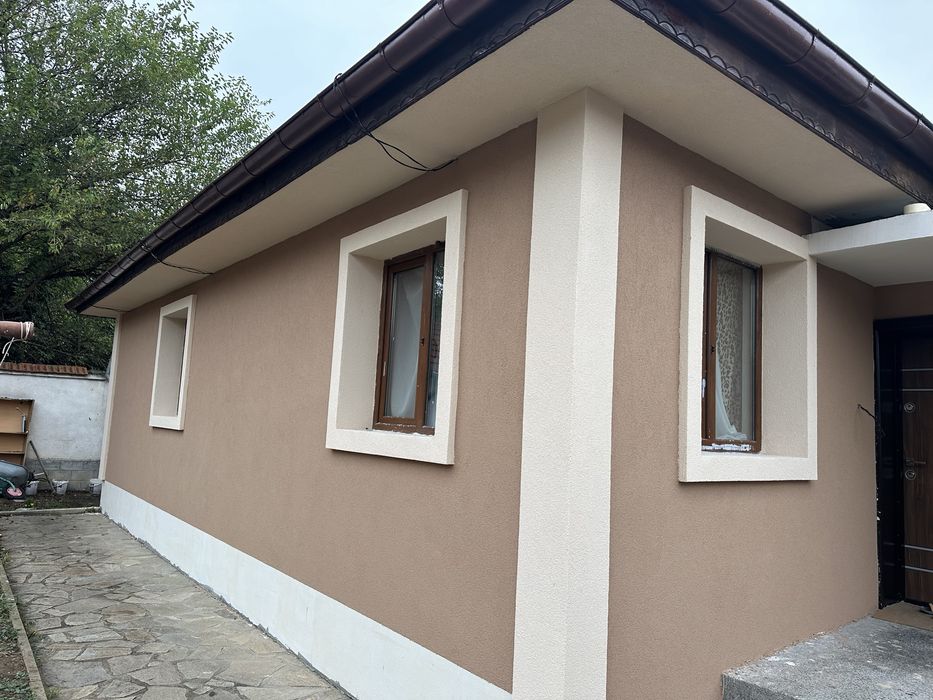 Къща в грат луковит