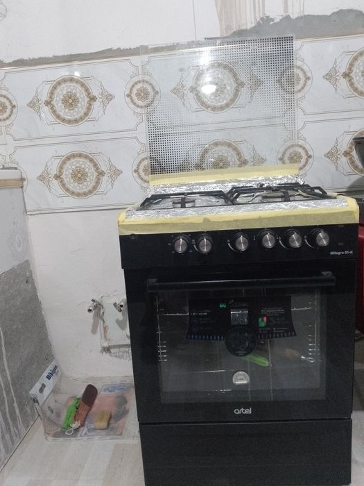 Gaz plita Artel.