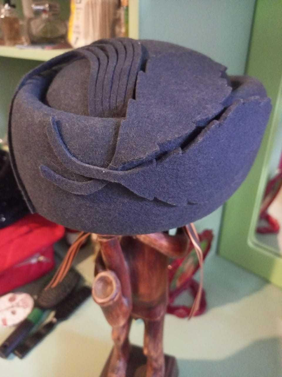 Продам женскую шляпку (фетр)