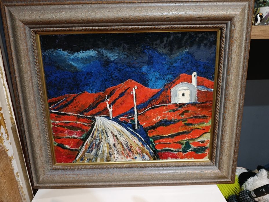 Продавам различни картини.