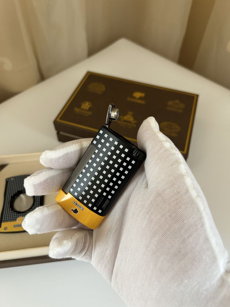 Луксозен подаръчен комплект COHIBA – Запалка и резачка за пури