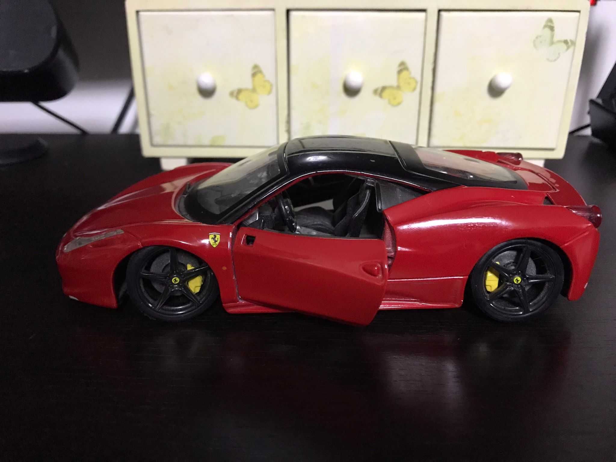 Macheta auto Ferrari 458 Italia 2009 1/24 Burago