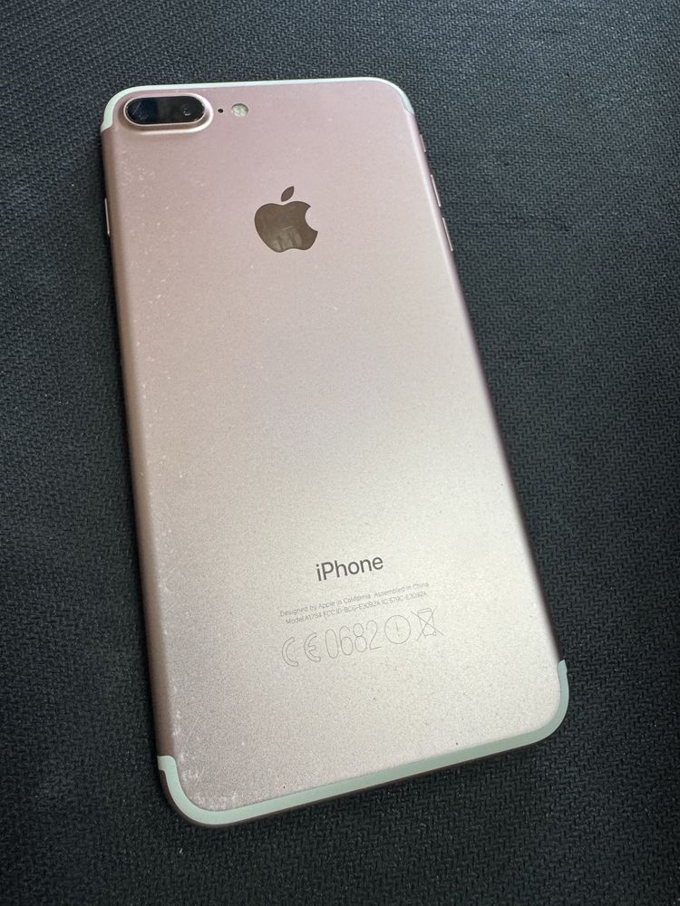 iPhone 7 Plus 32gb - заключен с айклауд