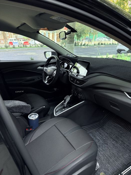 Идеал состояние Оникс LTZ без люк