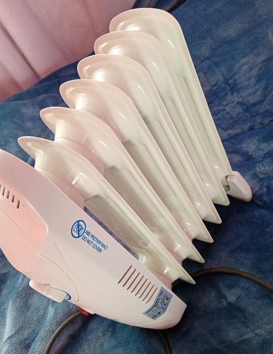 Vând calorifer pe ulei