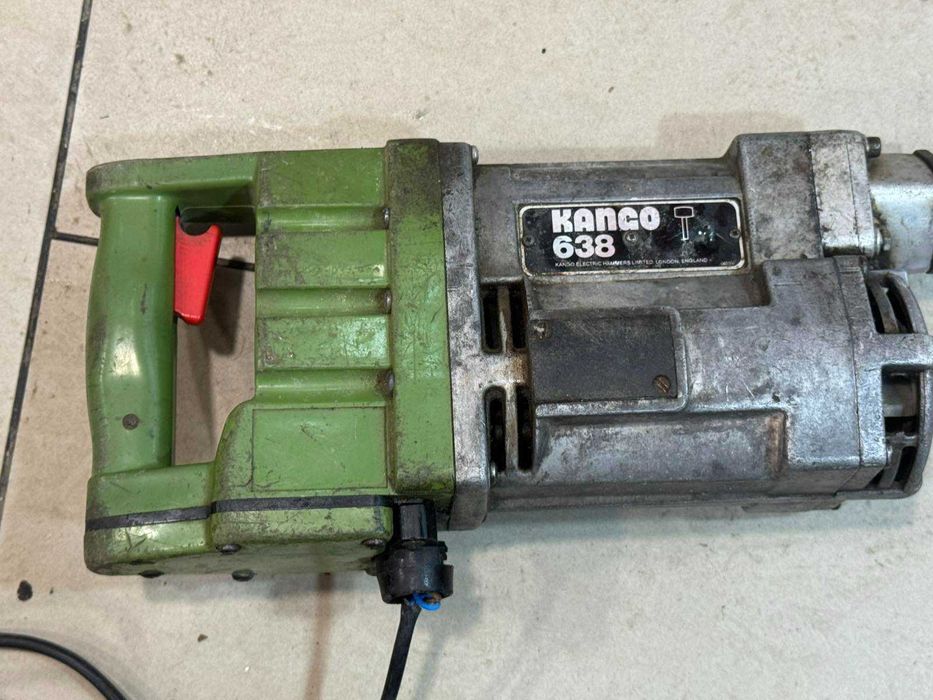 Къртач Kango type 638