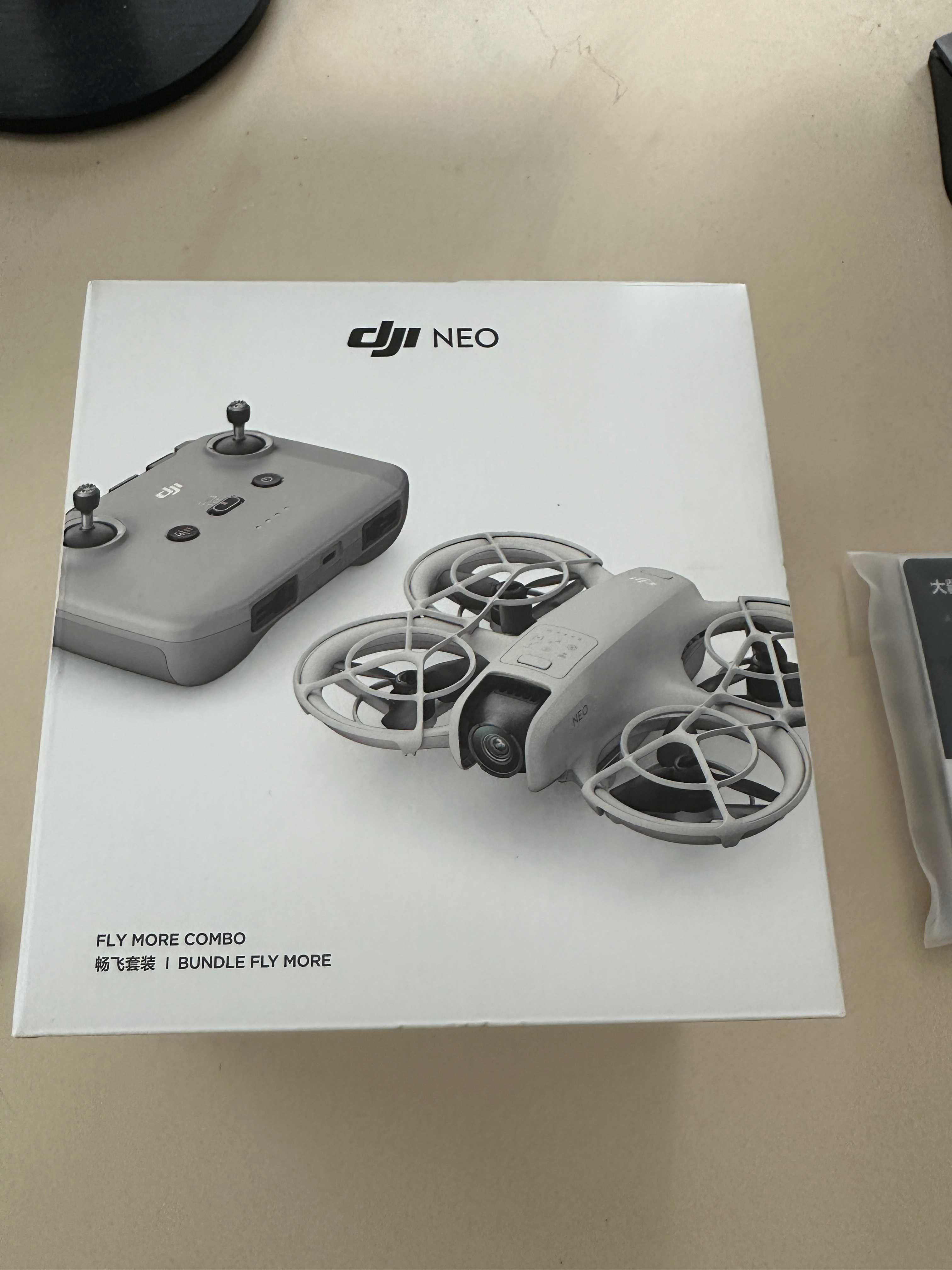 DJI Neo Fly More Combo