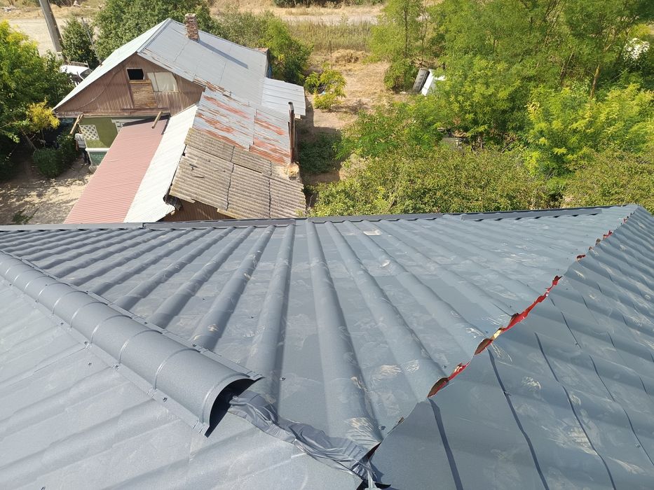 Firmă execut orice fel de acoperiș ne deplasăm în toată țara