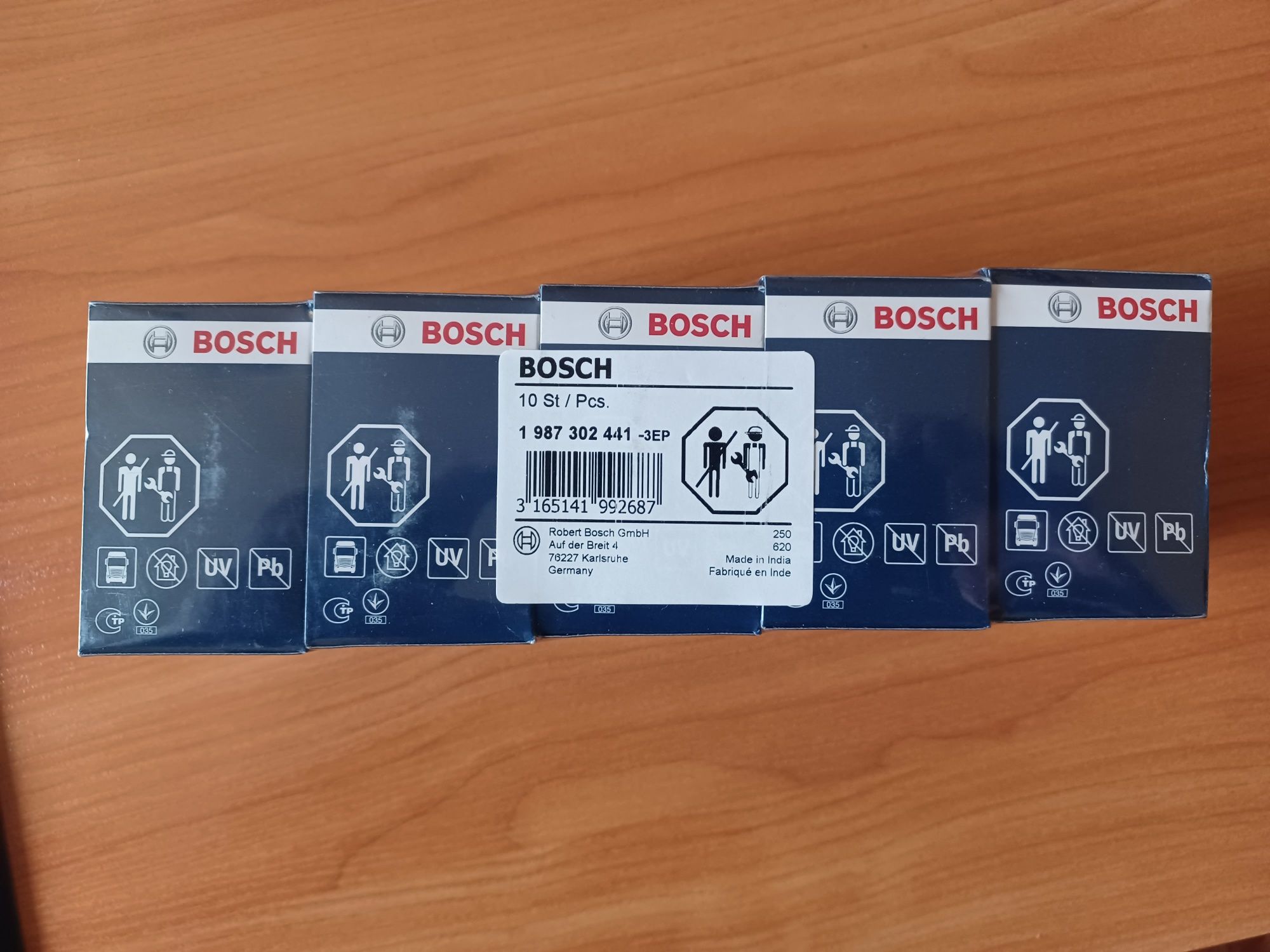 НОВИ крушки BOSCH H4 24v  - 10 бр.