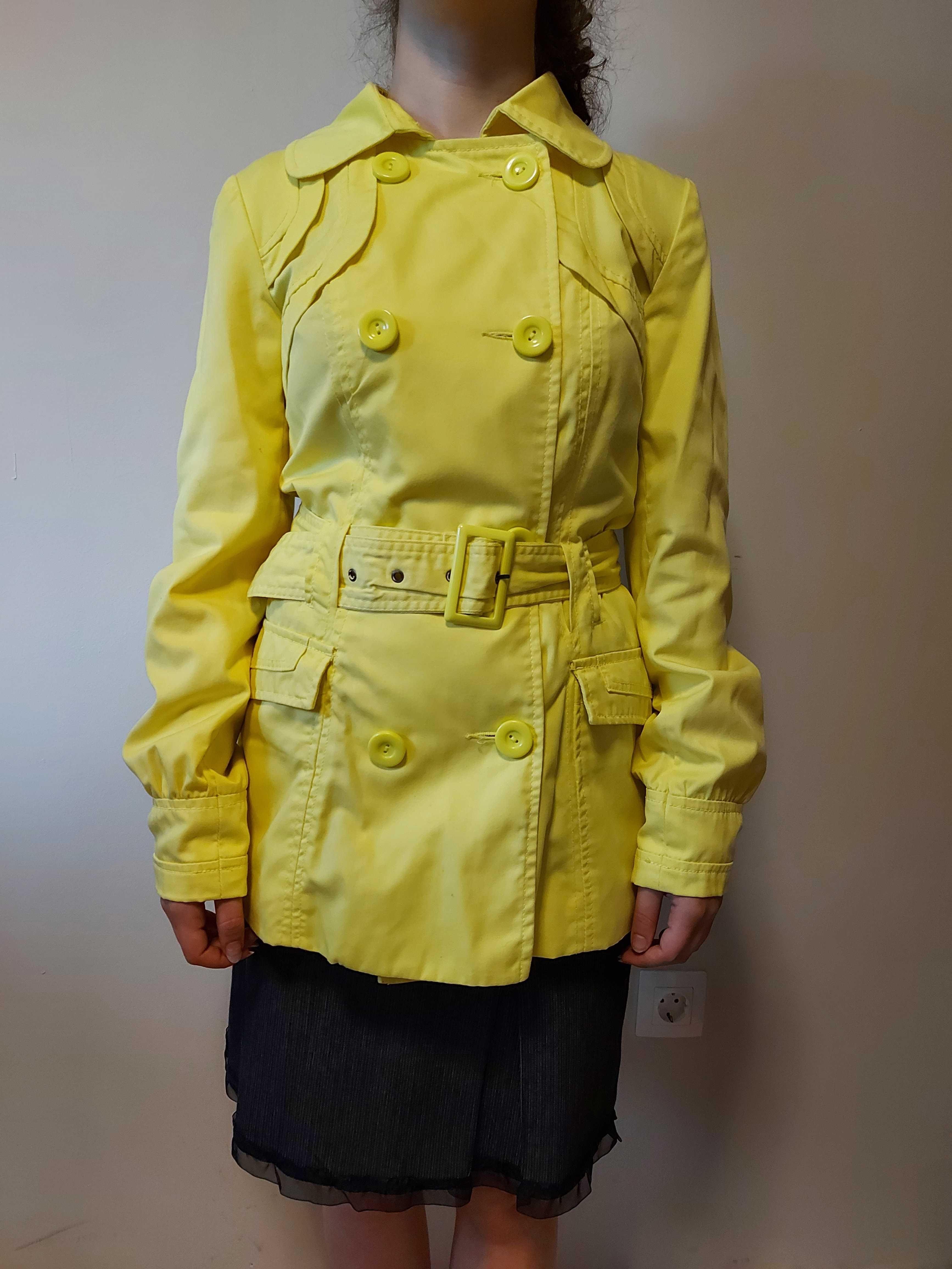 Жълт памучен шлифер, манто
