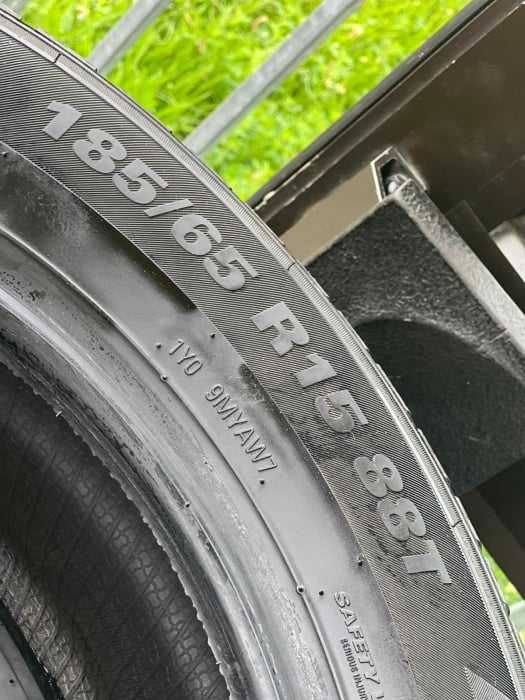set 2 anvelope 185/65 R15 88T sh iarna Kumho 8mm cu garantie