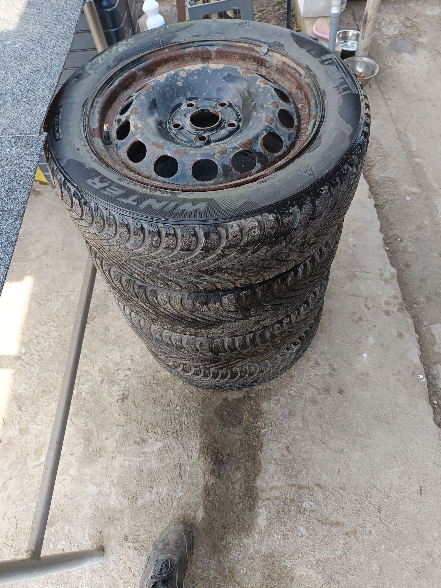 Cauciucuri Pirelli