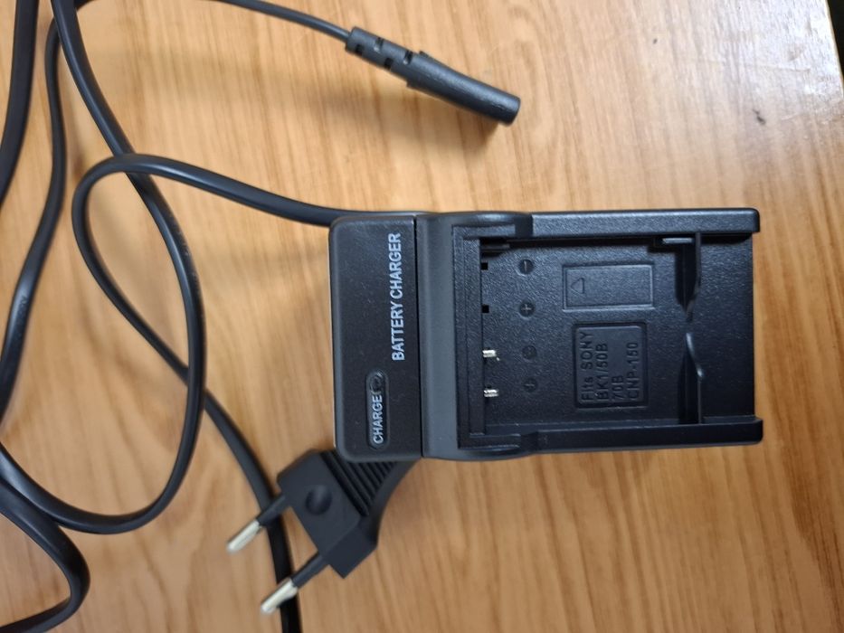 Цифрова камера Sony W180