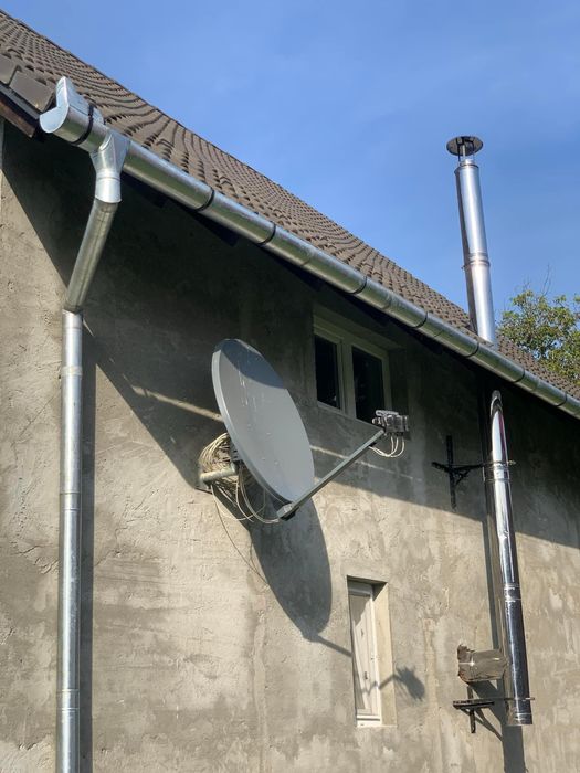 Horn Scocuri Aticuri  acoperisTigla jgheaburi  cos de fum