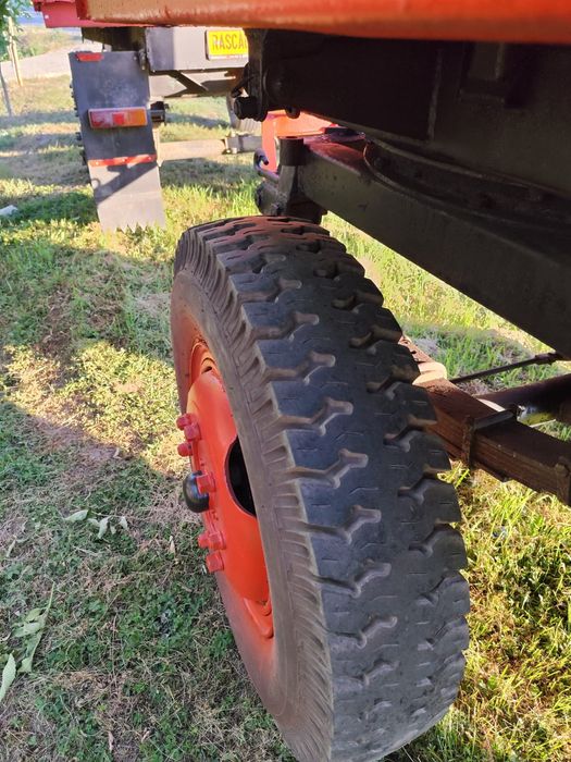 Vând remorci  preț negociabil