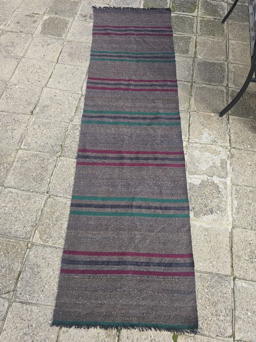Вълнена пътека, ръчно тъкана