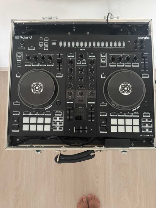 Vand Consolă DJ Roland DJ-505