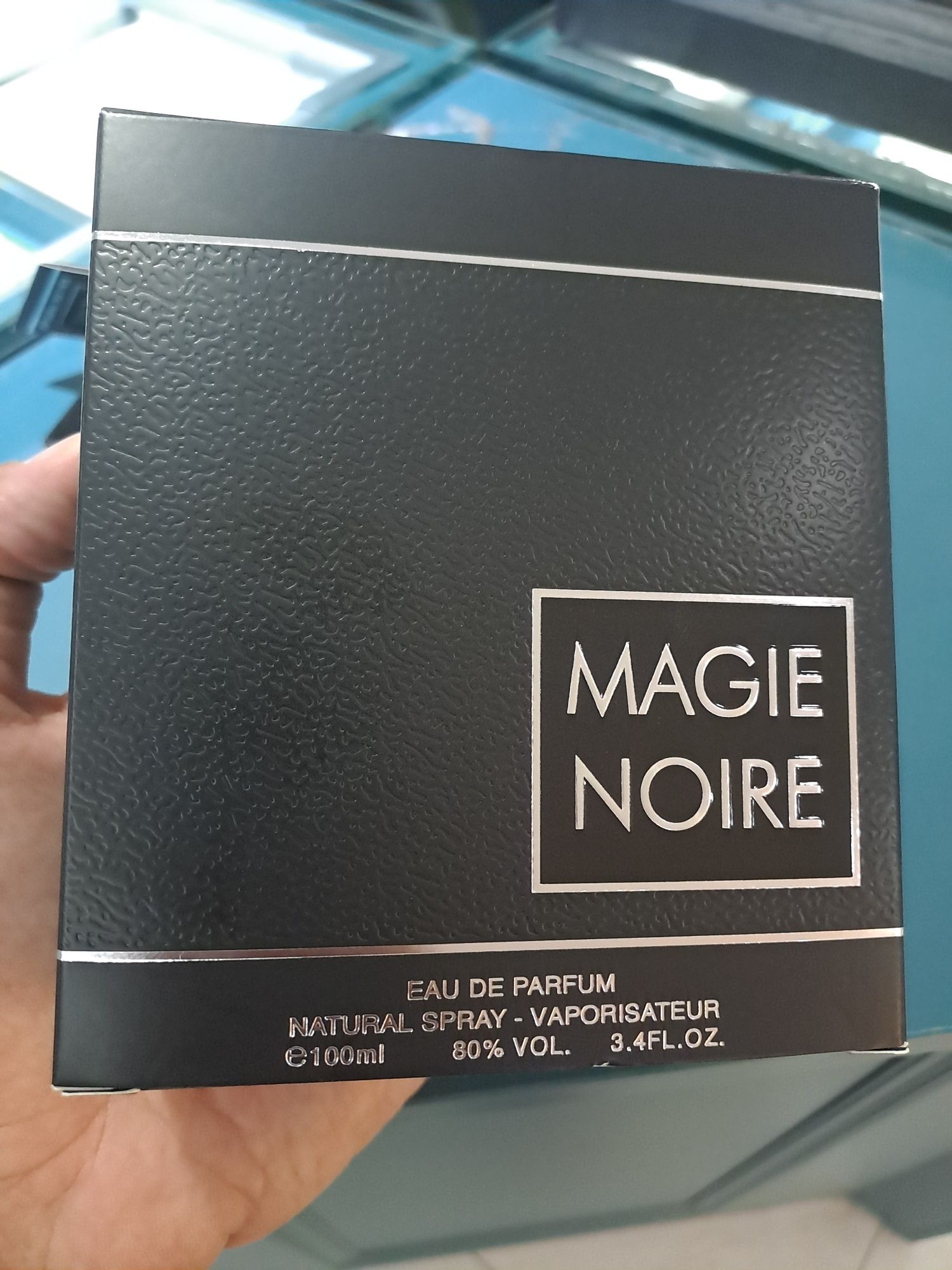 Magie Noire Fragrance World