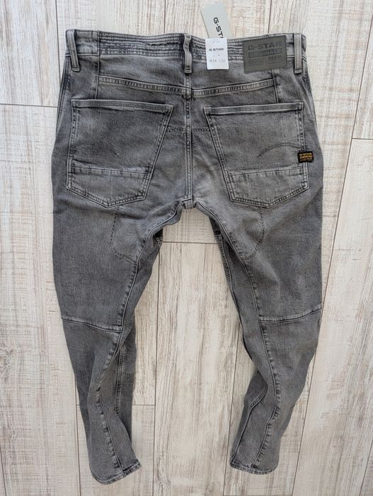 G-Star Raw- w32L32
W33L32
Цена: 188 лв/96,12€
Състав: Памук с еластан