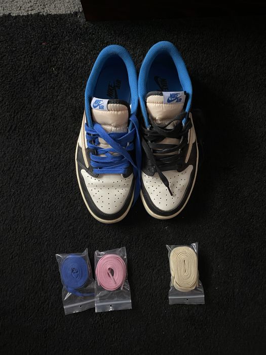 Jordan 1 Low Travis Scott
