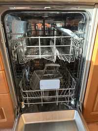 Встроенная посудомоечная машина
