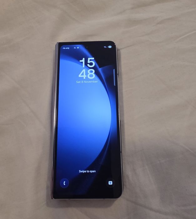 Samsung Galaxy Z Fold 5