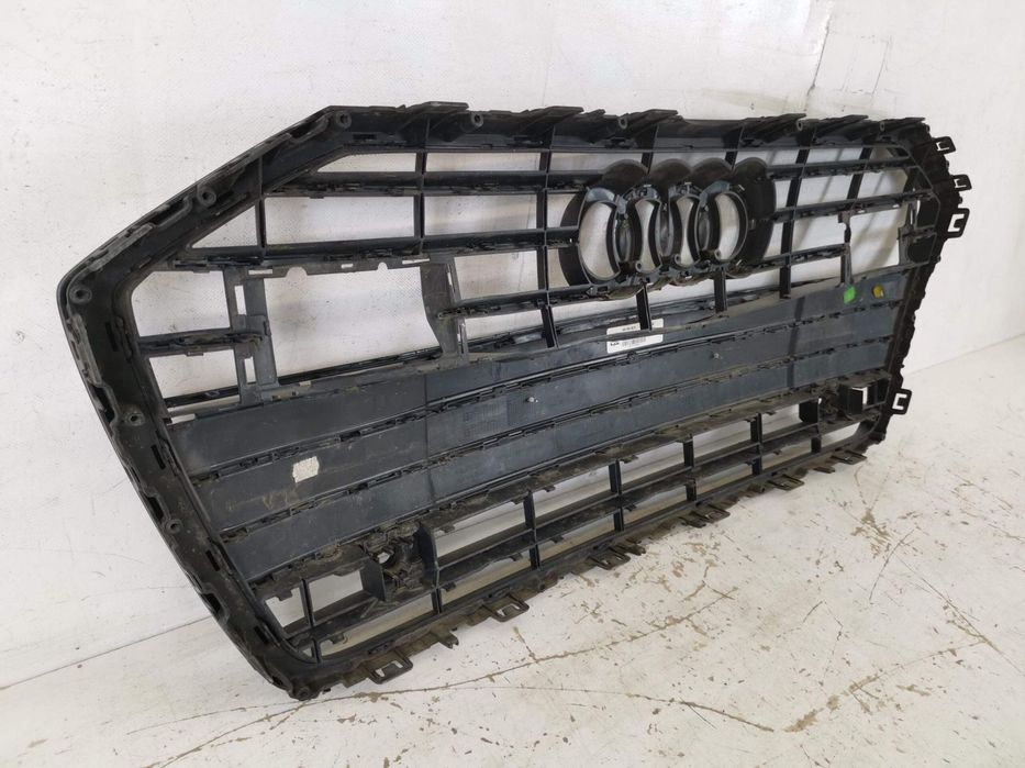 Grila Radiator Audi A6 C8 [2018 - 2020] Originala Avariata