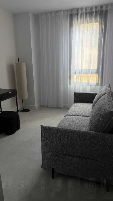 Дава се под наем Двустаен апартамент в София, Център - 56 кв.м за 408 € - Снимка #3