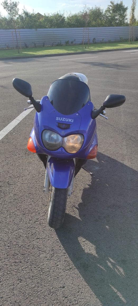 Suzuki gsx600f Katana