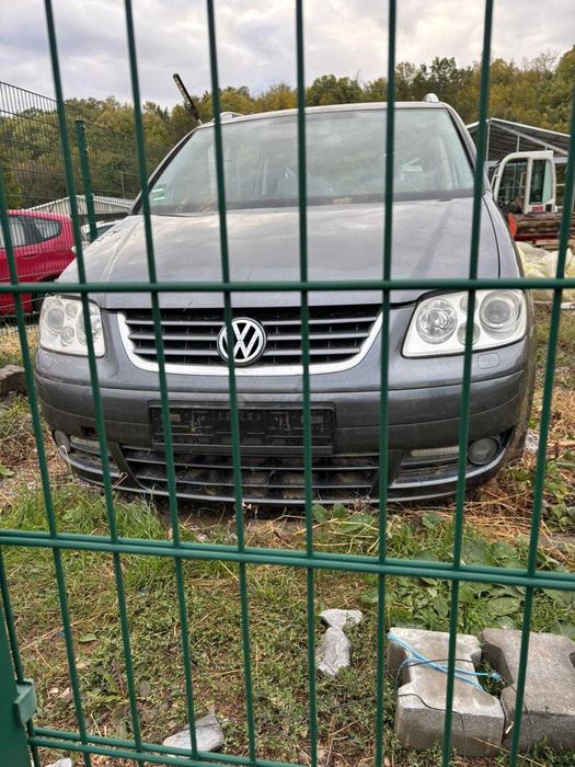 VW Touran На части Volkswagen Туран Turan Тоуран на части