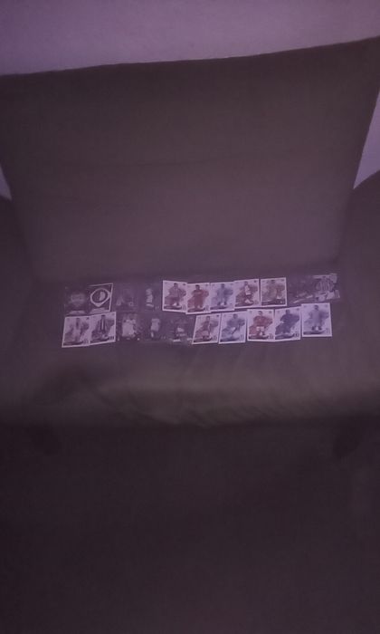Vând cartonase match attax