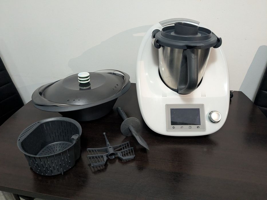 Thermomix TM5 – stare excelenta, utilizare personal! 2700 lei!